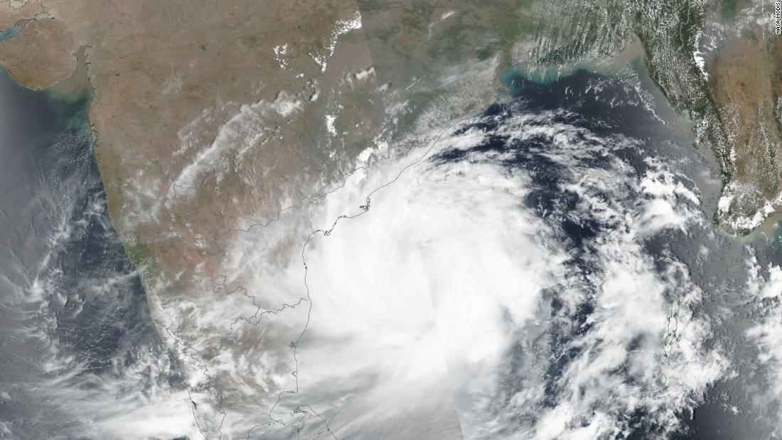Cyclone Alert: తుఫానుగా మారిన అల్పపీడనం .. ‘హమూన్’ గా నామకరణం
