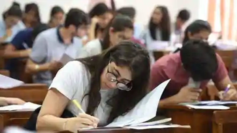 students in india demanding cancellation of final year exams due to corona 