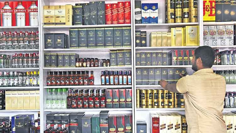 wine shops in hyderabad offer buy now pay later for liquor 