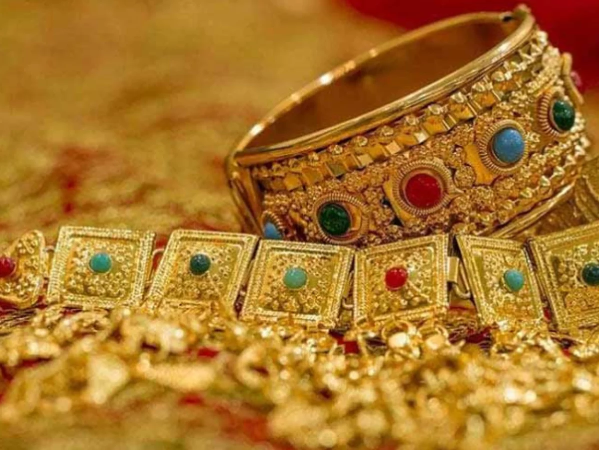 reason for gold rate hike in india