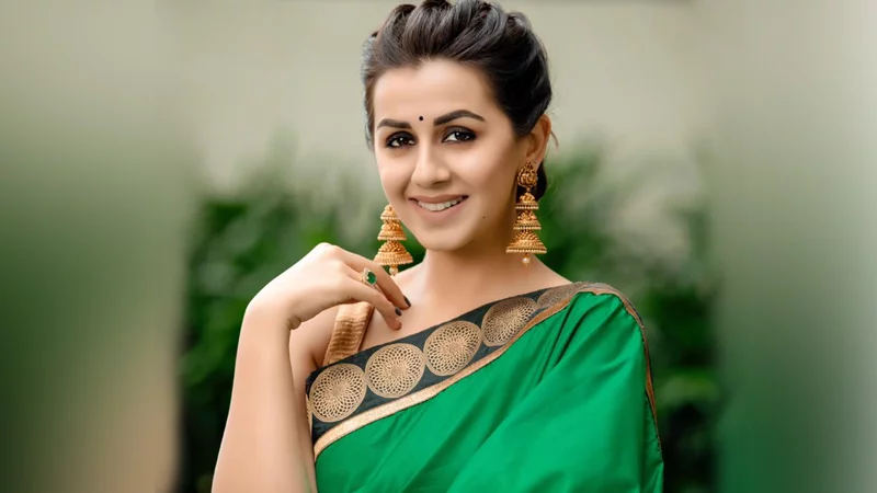 Nikki Galrani Green Saree Pics