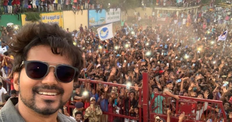 vijay selfie with fans creates records