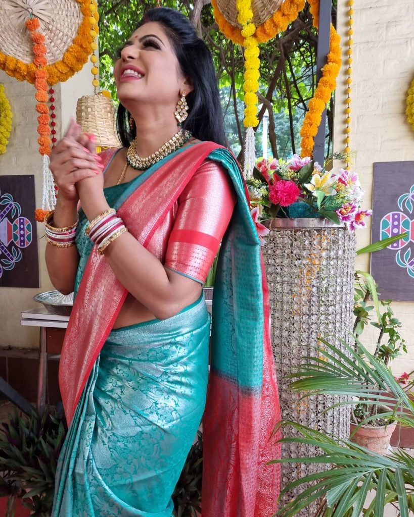 Reshma Pasupuleti Beautiful Saree Looks