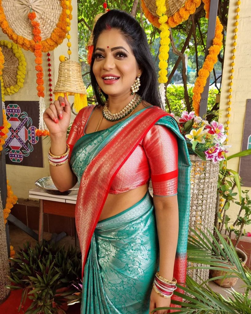 Reshma Pasupuleti Beautiful Saree Looks