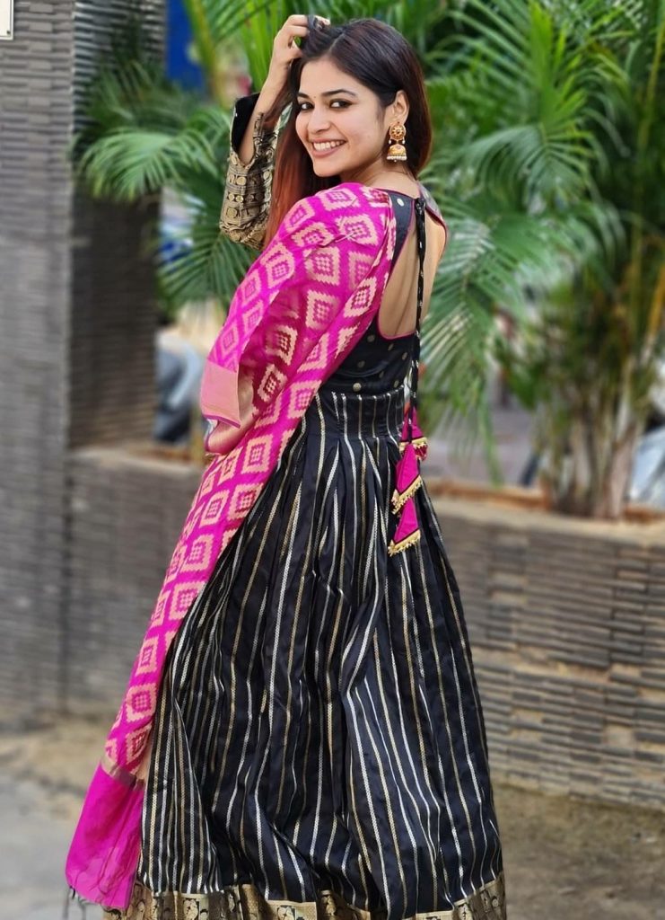 Dharsha Gupta Light pink Dresses Pics