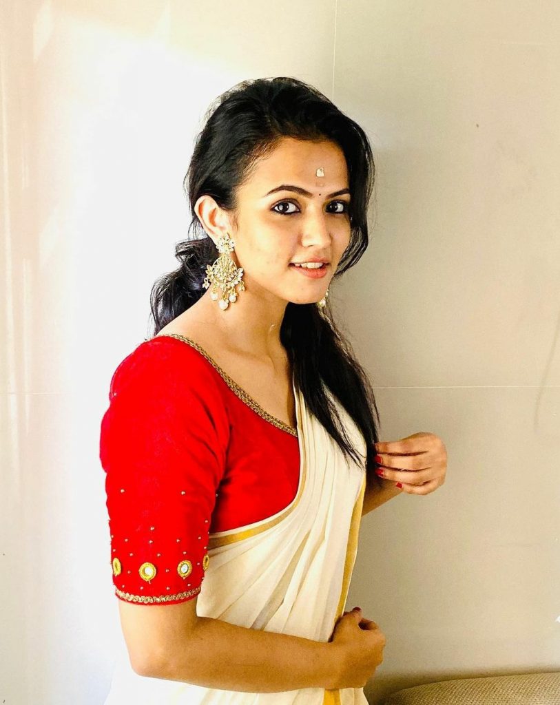 Aparna Das Cute Looks