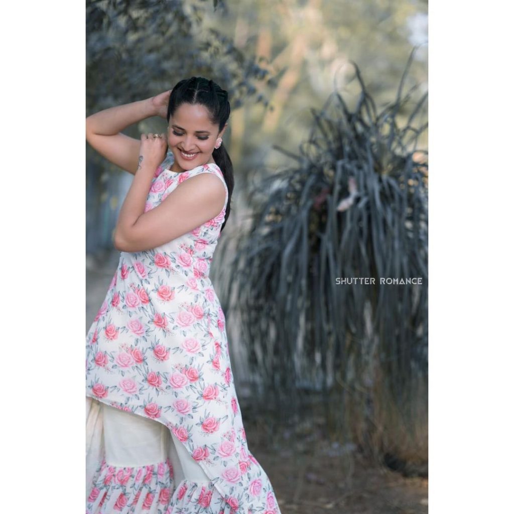 Anasuya Bharadwaj White Dress Pics 