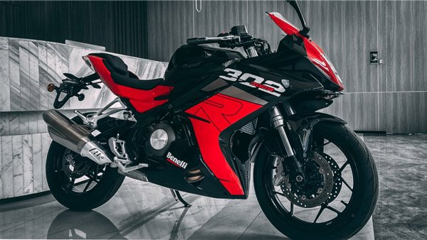 Benelli 320 R : bike features & specifications 