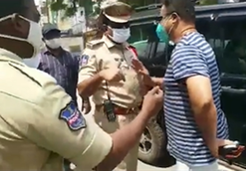 Video Viral: police arrest fake acb officer in hyderabad