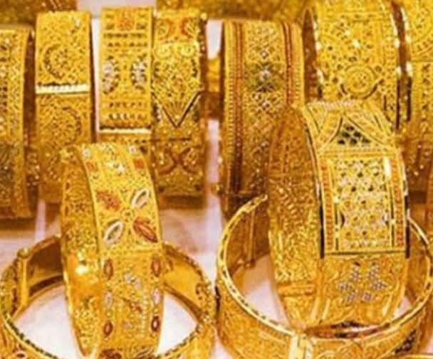 Today Gold Rate: slightly increases and silver price constant