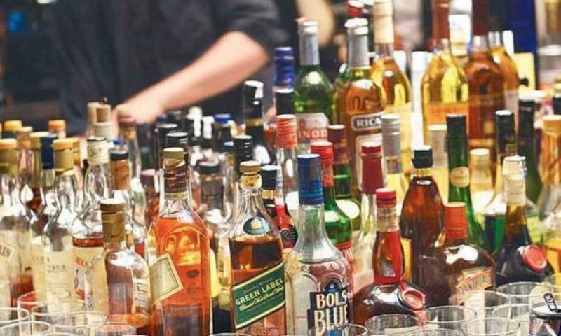 Delhi government permits liquor home delivery