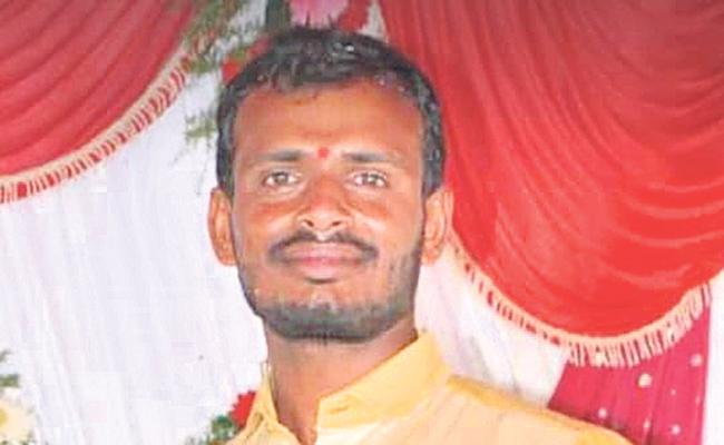 groom commits Suicide in ranga reddy district