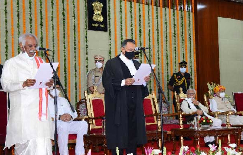 Bandaru Dattatreya takes oath as haryana governor