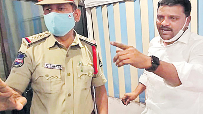 Teenmar Mallanna arrested by Hyderabad police 