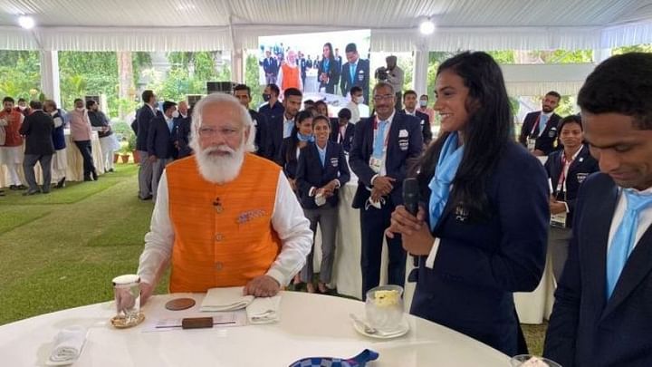 Narendra Modi: Chit chat with Tokyo Olympics players video viral