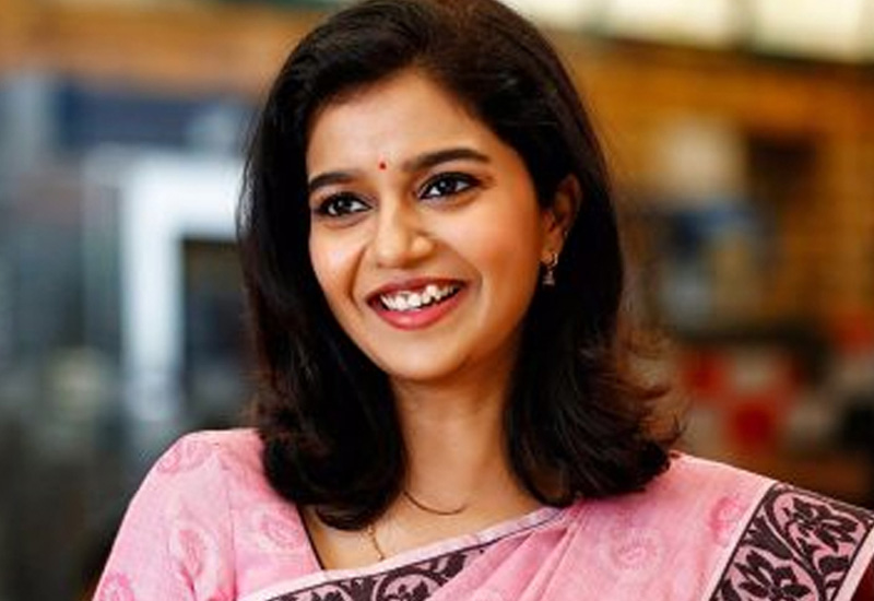 why colours swathi fade out from industry