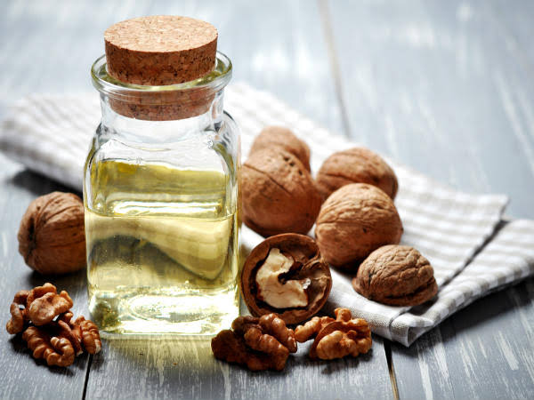 Walnut Oil: health and beauty tips