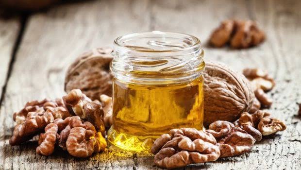 Walnut Oil: health and beauty tips