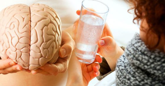 What is Hyponatremia: symptoms and precautions