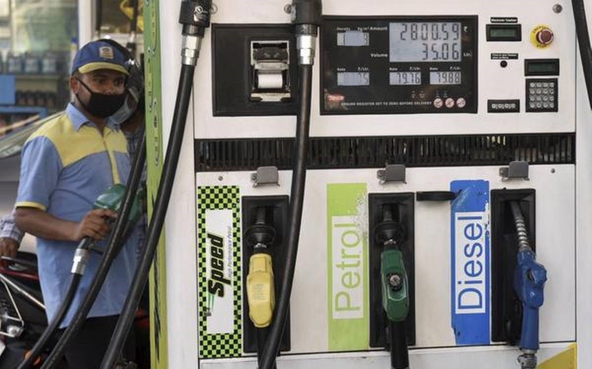 Breaking Central govt cuts excise duty on petrol by Rs.8, Diesel by Rs. 6