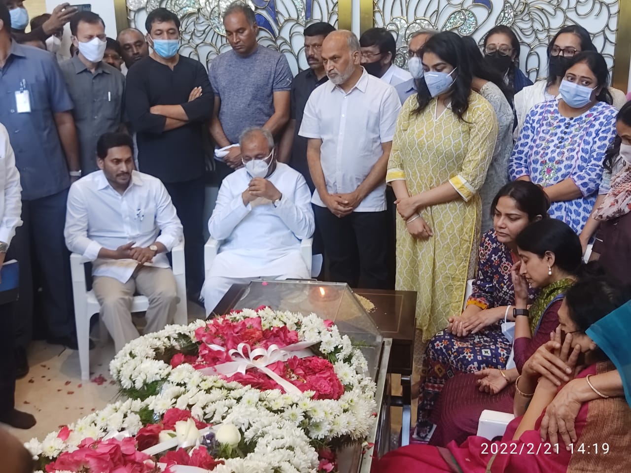 CM YS Jagan bharathi paid tribute to Mekapati Gautam Reddys dead body