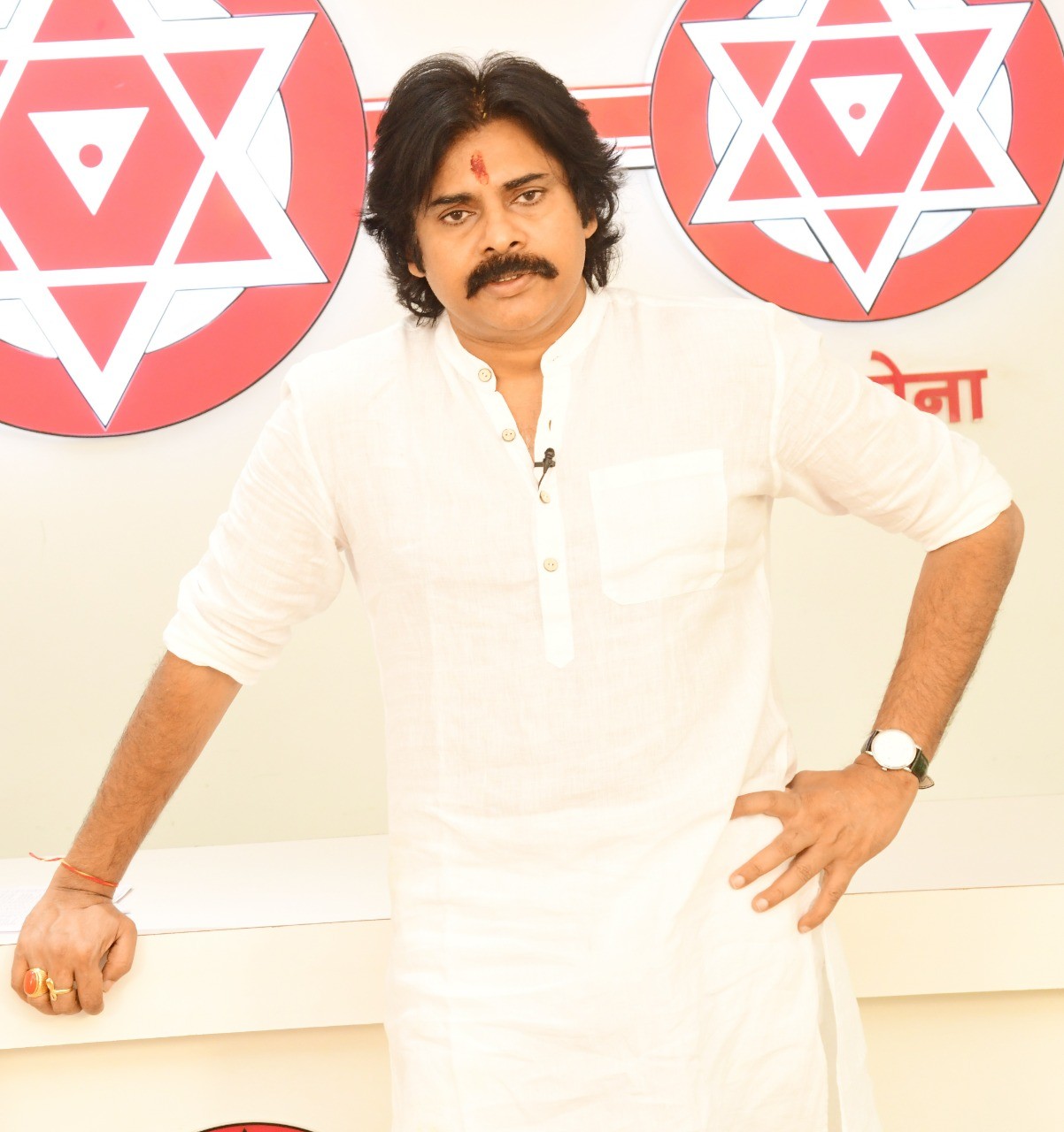 Pawan Kalyan announced financial support to suicide farmer families