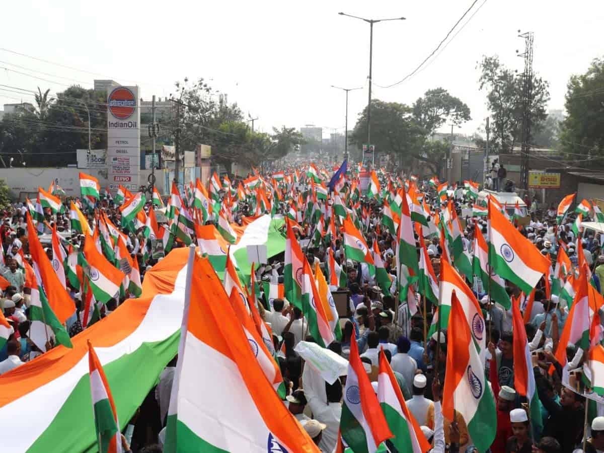 75000 Indians wave tricolour in bihar