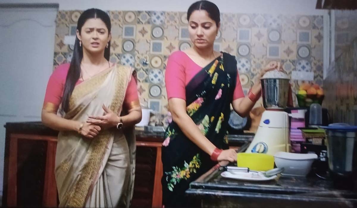 Devatha Serial: 5 May 2022 Today Episode Highlights