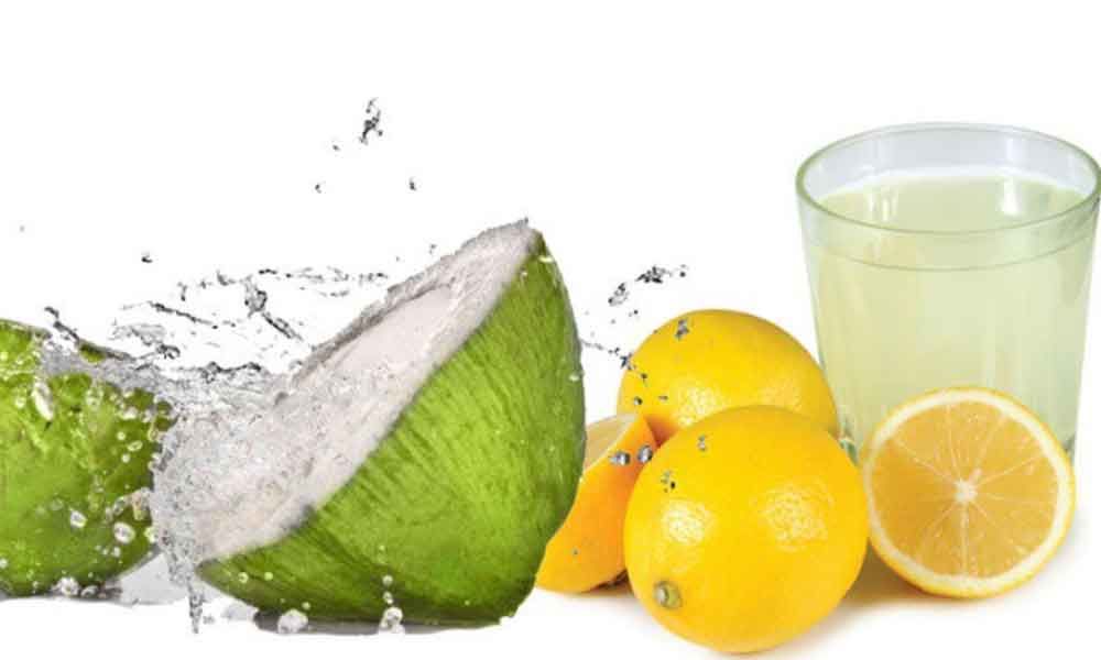 Health Benefits Of Coconut Water: Mix Lemon juice