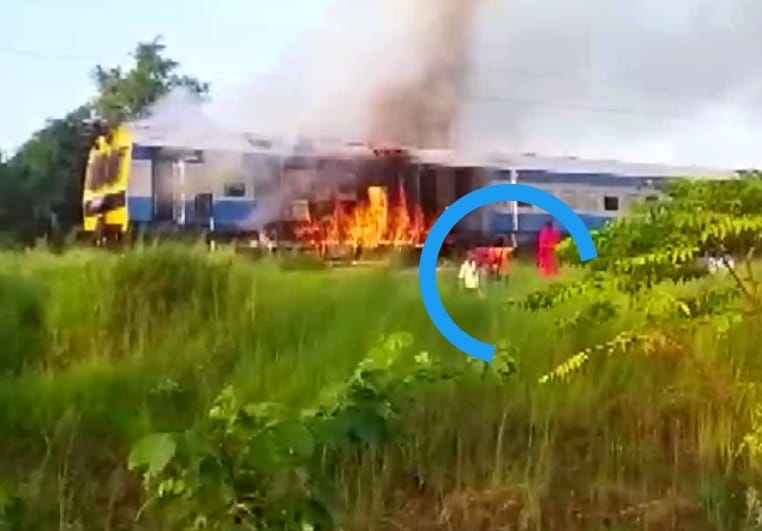Breaking Fire broke out in DMU train engine Bihar