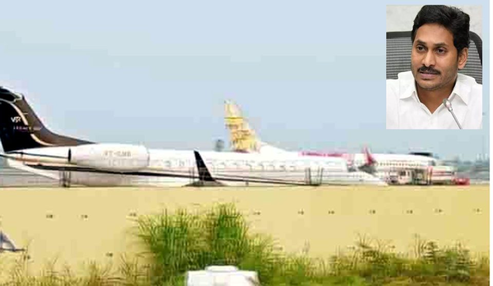 ap cm ys jagan delhi tour flight emergency landing gannavaram airport