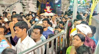 Maha Shivaratri 2023: భక్తజన సందోహంతో కిటకిటలాడిన శైవ క్షేత్రాలు