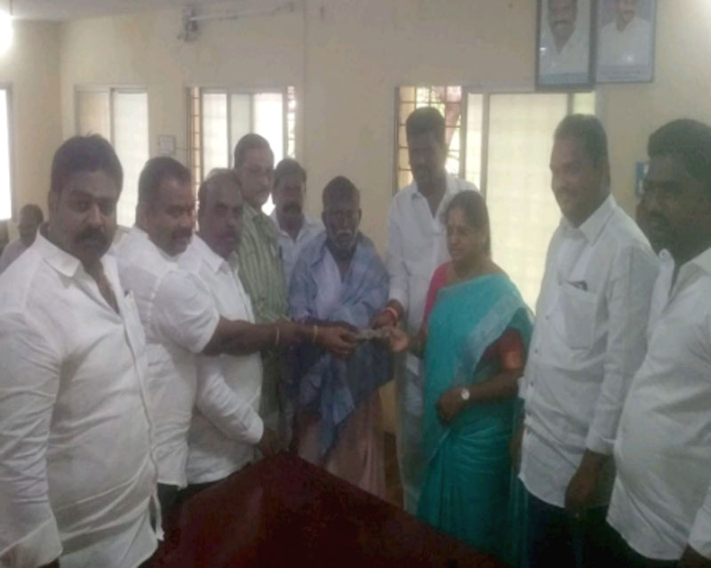 Dharmavaram Councillors Finansial assistance to Outsourcing worker