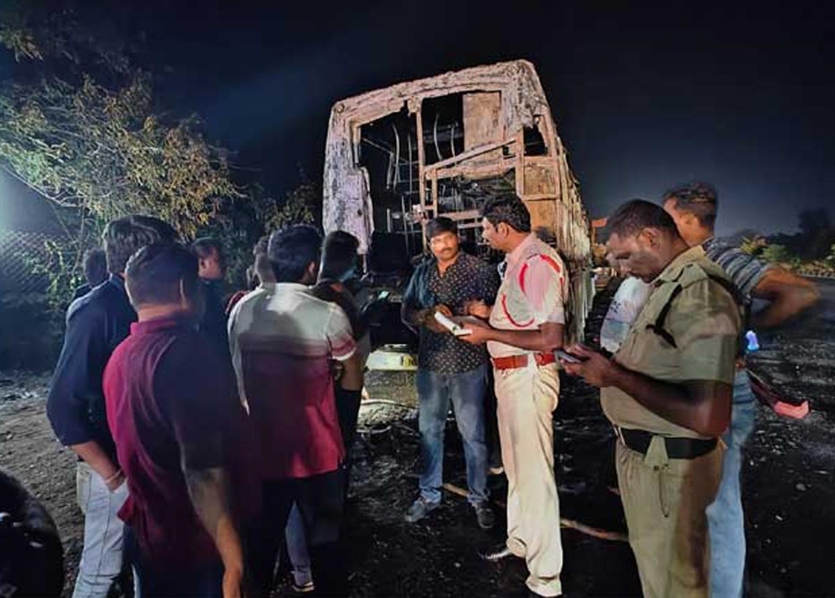 fire broke out in private travels bus prakasam dist