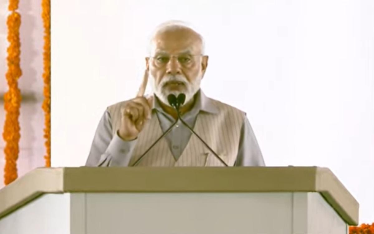 PM Modi: వచ్చే ఎన్నికల్లో బీఆర్ఎస్, కాంగ్రెస్ ను అడ్రస్ లేకుండా చేస్తాం